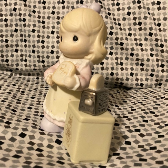 A Special Toast To Precious Moments - Picture 5 of 6